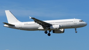 Photo of LZ-LAC - Airbus A320-231 operated by European Air Charter