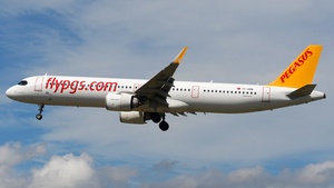 Photo of TC-RBM - Airbus A321-251NX operated by Pegasus Airlines