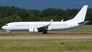 Photo of LY-CIN - Boeing 737-83N operated by GetJet Airlines