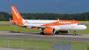 Photo of OE-LSQ - Airbus A320-251N operated by easyJet Europe