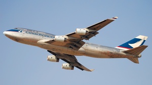 Photo of B-HUS - Boeing 747-444(BCF) operated by Cathay Pacific Cargo