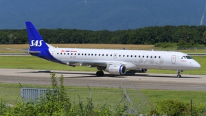 Photo of SE-RSI - Embraer ERJ-195LR operated by SAS Link