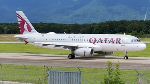 Photo of A7-AAG - Airbus A320-232 operated by Qatar Amiri Flight