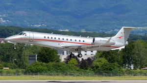Photo of D-AHOX - Embraer Legacy 650 operated by VistaJet Germany