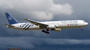 Photo of N844MH - Boeing 767-432(ER) operated by Delta Air Lines