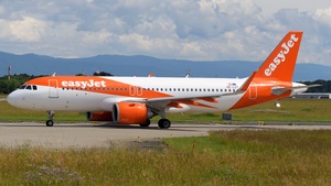 Photo of OE-LST - Airbus A320-251N operated by easyJet Europe