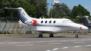 Photo of LZ-LUX - Hawker Beechcraft 390 Premier I operated by Paradox Jets