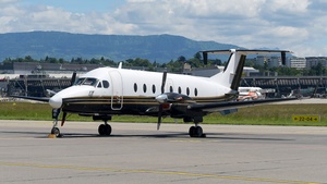 Photo of F-GLNE - Beechcraft 1900D operated by Twin Jet