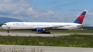 Photo of N841MH - Boeing 767-432(ER) operated by Delta Air Lines