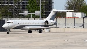 Photo of N190JA - Bombardier Global Express XRS operated by Planet Nine Private Air