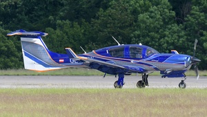 Photo of OE-VTW - Diamond DA50 RG operated by Diamond Aircraft