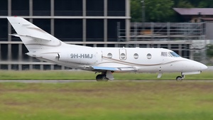 Photo with serial 225 - Dassault Falcon 100