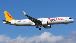 Photo of TC-RDG - Airbus A321-251NX operated by Pegasus Airlines
