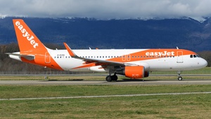 Photo of G-EZOI - Airbus A320-214 operated by easyJet