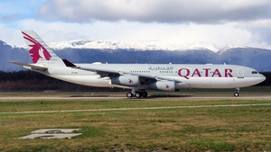 Photo of A7-HHK - Airbus A340-211 operated by Qatar Amiri Flight
