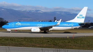 Photo of PH-BGB - Boeing 737-8K2 operated by KLM Royal Dutch Airlines