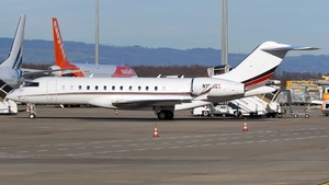 Photo of N150QS - Bombardier Global 6000 operated by NetJets