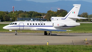 Photo of MM62029 - Dassault Falcon 50 operated by Italian Air Force