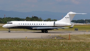 Photo of N878SC - Bombardier Global 6000 operated by Whitewind Company