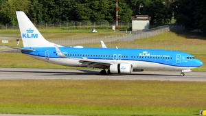 Photo of PH-BGB - Boeing 737-8K2 operated by KLM Royal Dutch Airlines