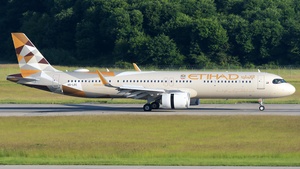 Photo of A6-LRC - Airbus A321-251NX operated by Etihad Airways