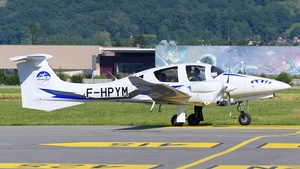 Photo of F-HPYM - Diamond DA62 operated by Avialpes Jet