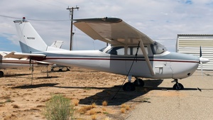 Photo of N2313U - Cessna 172D Skyhawk operated by Private