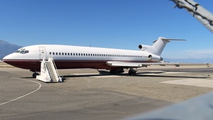 Photo of N7264U - Boeing 727-222(Adv) operated by Private