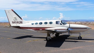 Photo of N414UM - Cessna 414A Chancellor operated by Private