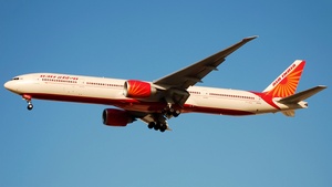 Photo of VT-ALN - Boeing 777-337(ER) operated by Air India