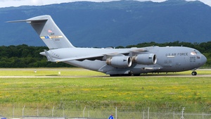Photo of 01-0193 - Boeing C-17A Globemaster III operated by US Air Force