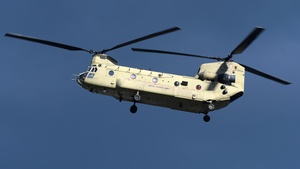 Photo of 13-08134 - Boeing Vertol CH-47F Chinook operated by US Army