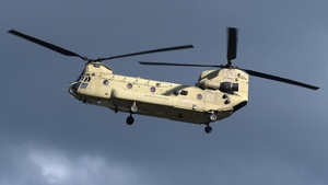 Photo of 15-08176 - Boeing Vertol CH-47F Chinook operated by US Army