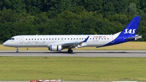 Photo of SE-RSP - Embraer ERJ-195LR operated by SAS Link