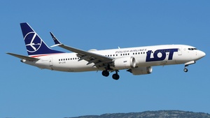 Photo of SP-LVS - Boeing 737 MAX 8 operated by LOT Polish Airlines