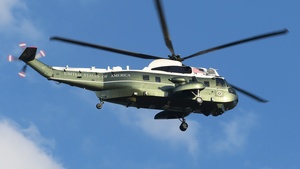 Photo of 159356 - Sikorsky VH-3D Sea King operated by US Marine Corps