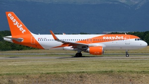 Photo of HB-JXN - Airbus A320-214 operated by easyJet Switzerland