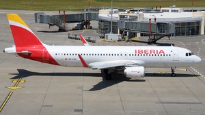 Photo of EC-LUL - Airbus A320-216 operated by Iberia