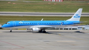 Photo of PH-EZH - Embraer ERJ-190STD operated by KLM Cityhopper