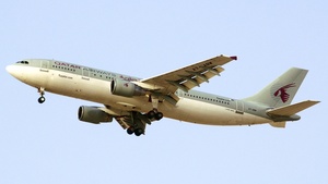 Photo of A7-ABW - Airbus A300B4-622R operated by Qatar Airways