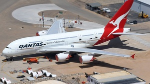Photo of VH-OQE - Airbus A380-842 operated by Qantas