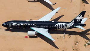 Photo of ZK-OKH - Boeing 777-219(ER) operated by Air New Zealand
