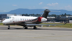 Photo of LX-GJM - Bombardier Challenger 350 operated by Global Jet Luxembourg