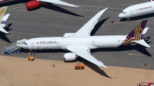 Photo of VT-TSH - Boeing 787-9 Dreamliner operated by Vistara