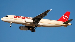 Photo of TC-OGL - Airbus A320-233 operated by Atlasjet