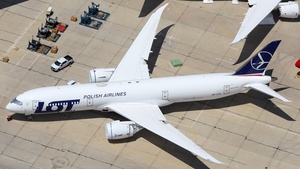 Photo of SP-LSI - Boeing 787-9 Dreamliner operated by LOT Polish Airlines