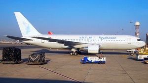 Photo of JY-JRF - Boeing 767-233 operated by Royal Falcon