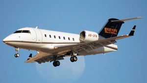Photo of A6-IFA - Bombardier Challenger 604 operated by ExecuJet Middle East