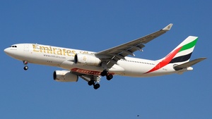 Photo of A6-EKQ - Airbus A330-243 operated by Emirates