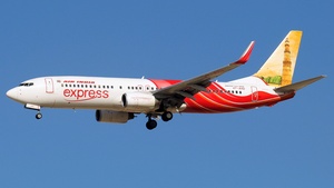 Photo of VT-AXQ - Boeing 737-8HG operated by Air India Express